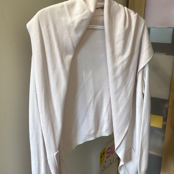 Lululemon Athletica Cream Women's Shrug - Picture 1 of 4